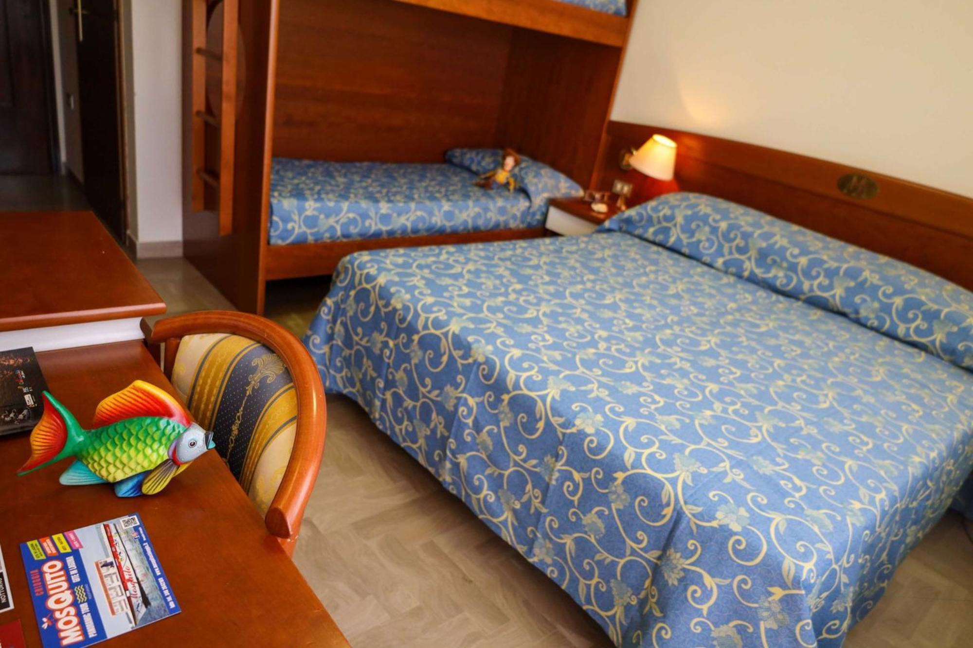 Easy Hotel Meryon Sottomarina Esterno foto